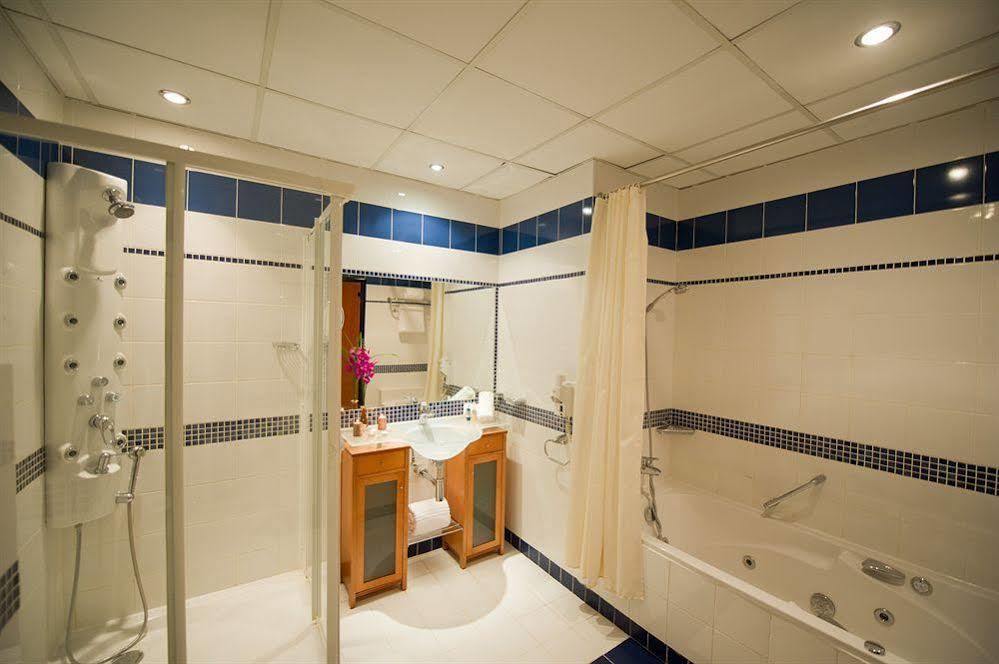 Aparthotel One Pavilion Luxury Serviced 4*